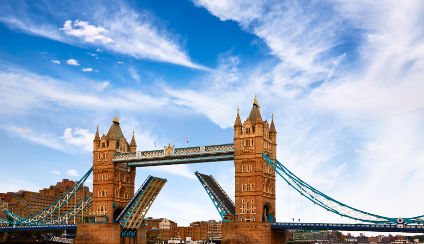 The Ultimate Guide to Booking Tickets to London with Traveleon Agency